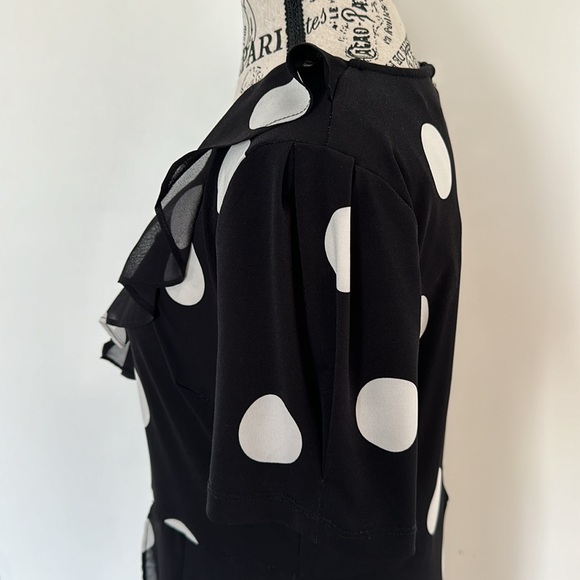 Karl Lagerfeld dress - Picture 4 of 8